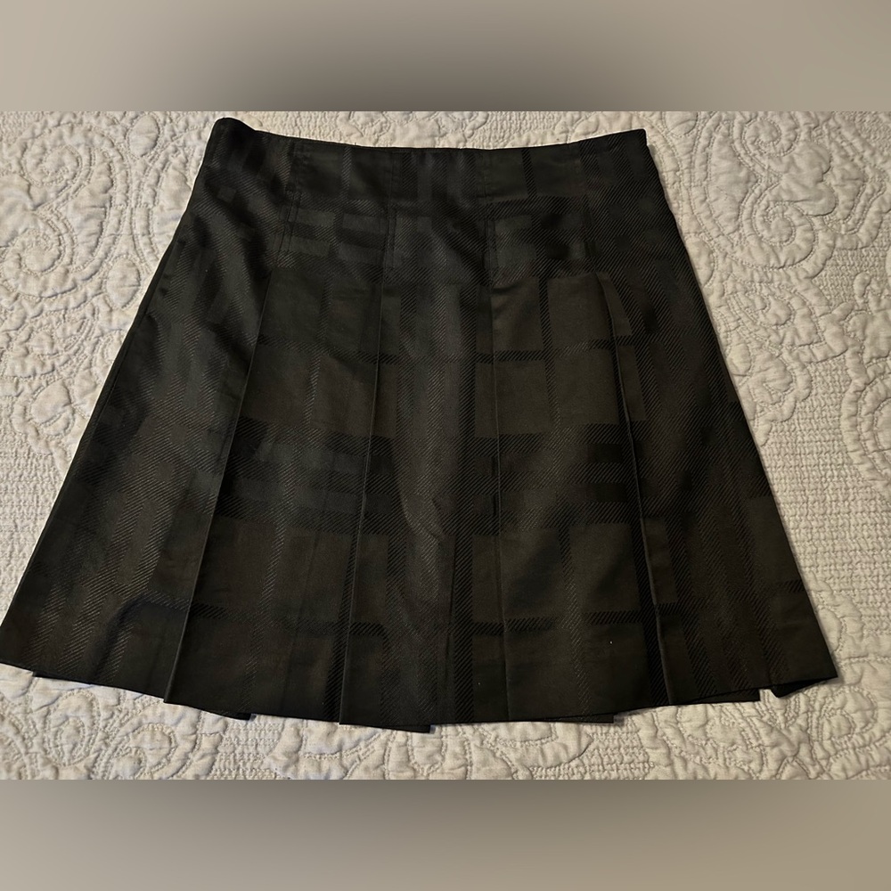 Burberry skirt size 6